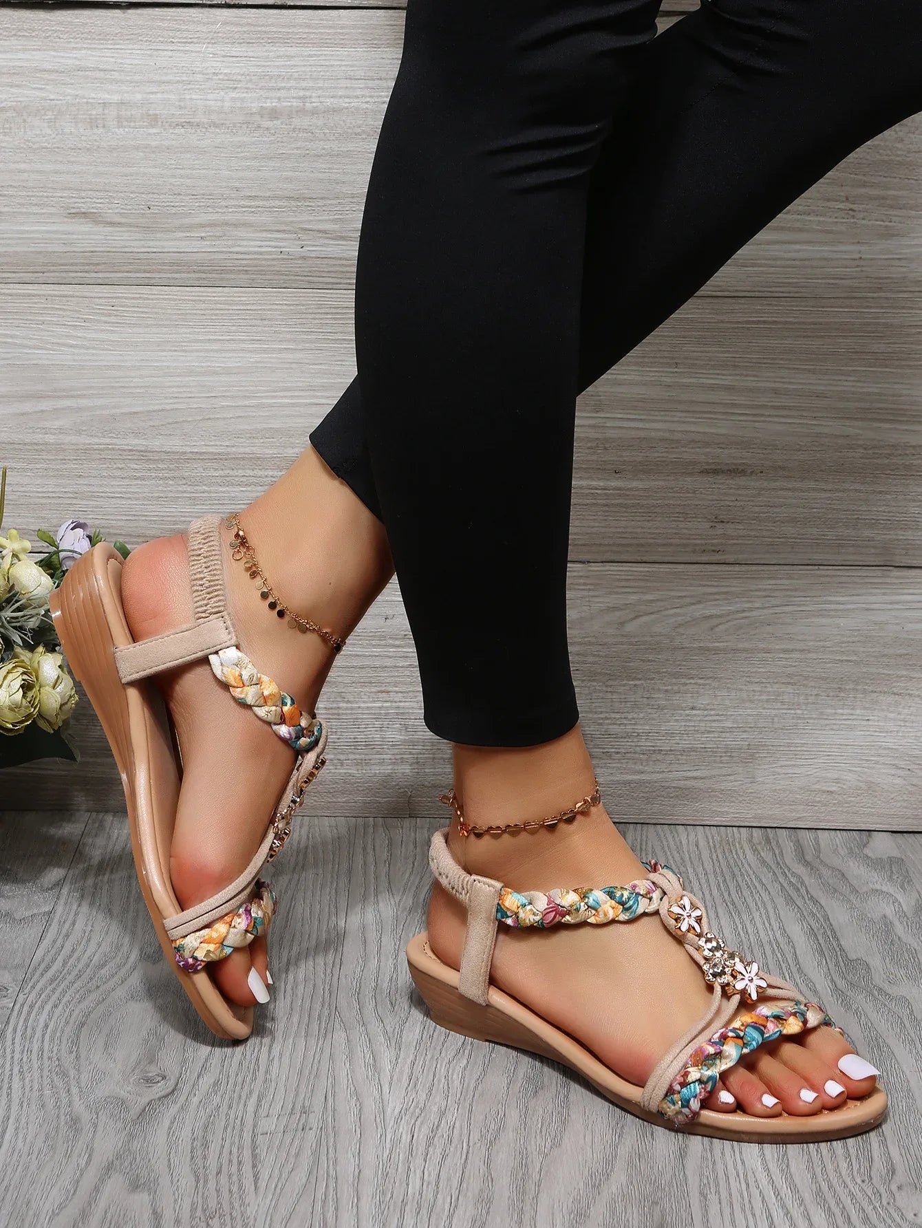 Women's Open Toe Sandals Made Of Color Block Fabric - DanaFashionstore