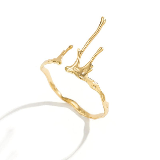 Female Lava Liquid Wind Opening Fashion Armband $15.00 Dana Fashion Color: 01 Light Gold 0285 Material: Alloy Women's Accessories Product information: Treatment Process: Electroplating Color: 01 light gold 0285,01 White k 0285,02 gold 0286,02 White K 0286