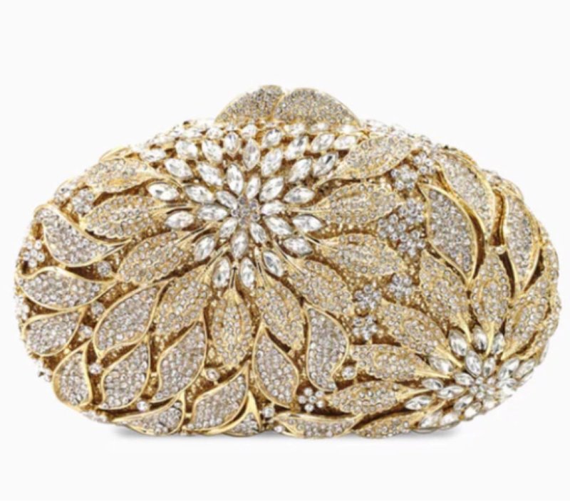 Female Leaf Flower Inlaid Diamond Dinner Bag $149.00 Dana Fashion Color: Champagne Size: BL504 Women's Bags Product information: Lining texture: synthetic leather Applicable scenarios: Daily matching Color: gold bottom white diamond, gold bottom gold Diam
