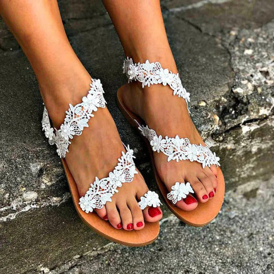 Flat Toe Ring Pearl Flower Sandals $31.79 Dana Fashion Color: Orange Size: 36 Women's shoes Product information: Pattern: Flowers Color: Orange Size: 36, 37, 38, 39, 40, 41, 42, 43 Sole craft: viscose shoes Sole material: rubber Popular elements: Flowers