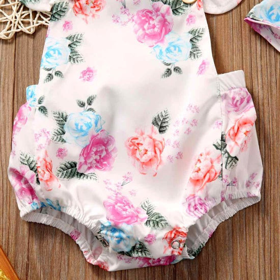 Floral Ruffled Set Infant Casual Trend Cute Little Floral Triangle Dress Two Piece Suit Girl Explosion Climbing Suit $12.53 Dana Fashion Color: white Height: 100cm Baby Clothing Sleeve: Sleeveless Whether hooded: not hooded Thickness: General Fabric Name: