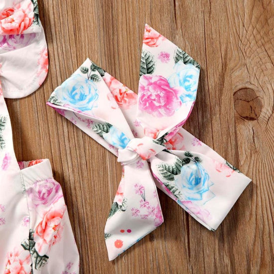 Floral Ruffled Set Infant Casual Trend Cute Little Floral Triangle Dress Two Piece Suit Girl Explosion Climbing Suit $12.53 Dana Fashion Color: white Height: 100cm Baby Clothing Sleeve: Sleeveless Whether hooded: not hooded Thickness: General Fabric Name: