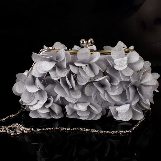Flowe Bridal Evening Banquet Bag Fashion Cheongsam Clutch $49.50 Dana Fashion Color: Gray Women's Bags Product information: Lining texture: Polyester Applicable scenarios: Daily matching Color: white, purple, dark blue, black, pink, gray, champagne, rose,