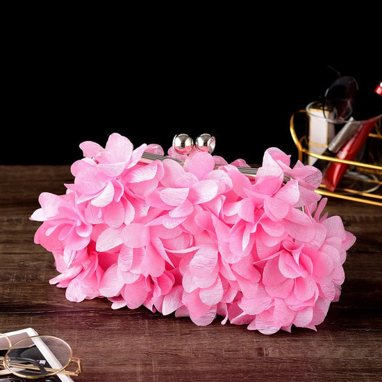 Flowe Bridal Evening Banquet Bag Fashion Cheongsam Clutch $49.50 Dana Fashion Color: Pink Women's Bags Product information: Lining texture: Polyester Applicable scenarios: Daily matching Color: white, purple, dark blue, black, pink, gray, champagne, rose,
