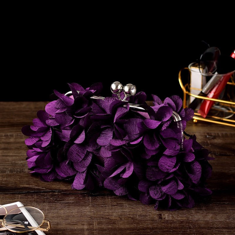 Flowe Bridal Evening Banquet Bag Fashion Cheongsam Clutch $49.50 Dana Fashion Color: Purple Women's Bags Product information: Lining texture: Polyester Applicable scenarios: Daily matching Color: white, purple, dark blue, black, pink, gray, champagne, ros
