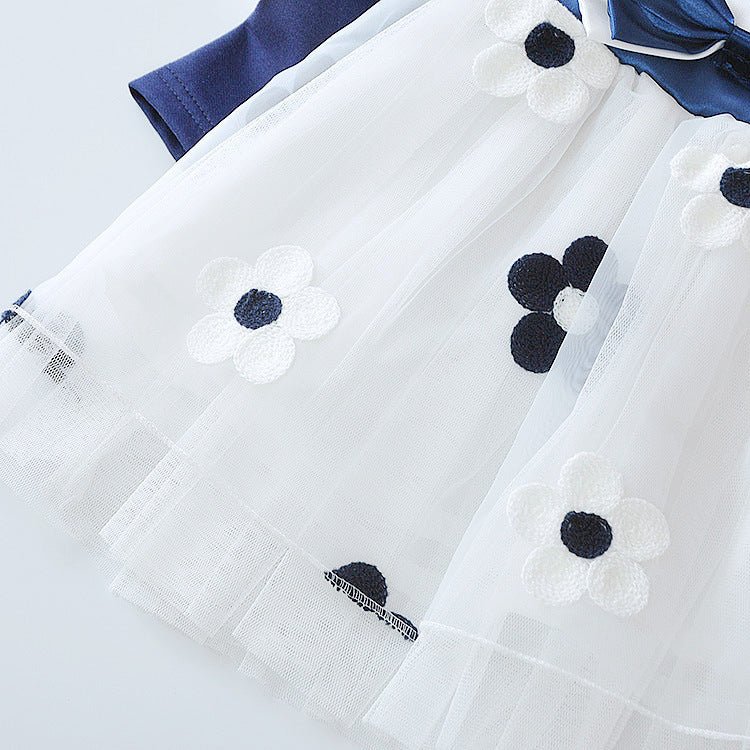 Flower bow long sleeve dress $14.80 Dana Fashion Color: Dark blue Size: 100cm Baby Clothing Skirt Category : Dress Main fabric composition: cotton Main fabric component content: 90 (%) Lining Ingredients: Cotton Lining ingredient content: 90 (%) Color: pi