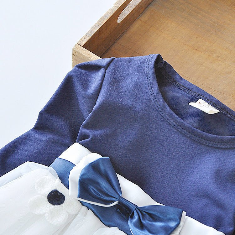 Flower bow long sleeve dress $14.80 Dana Fashion Color: Dark blue Size: 100cm Baby Clothing Skirt Category : Dress Main fabric composition: cotton Main fabric component content: 90 (%) Lining Ingredients: Cotton Lining ingredient content: 90 (%) Color: pi