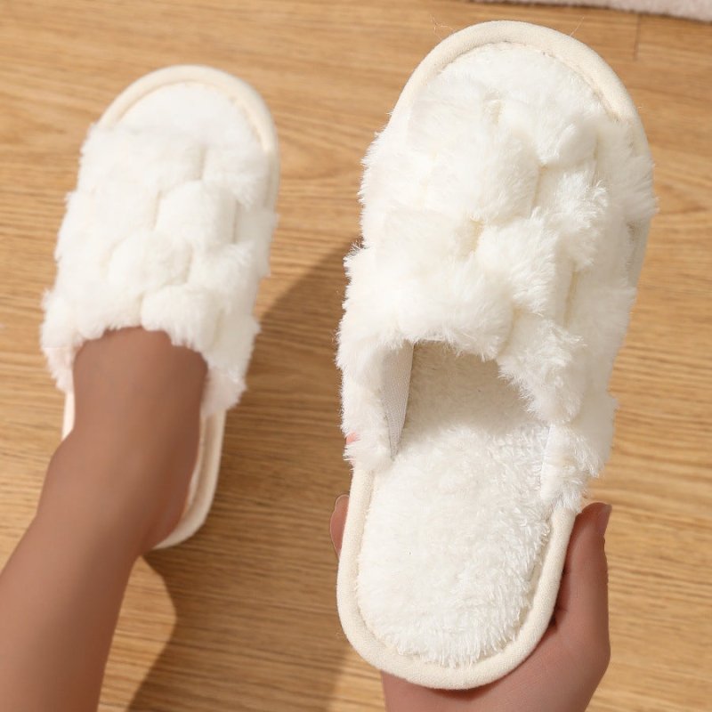 Fluffy Slippers Household Thick Bottom And Warm Keeping Non-slip $23.50 Dana Fashion Color: White Size: 36to37 Women's shoes Product information: Pattern: solid color Inner material: artificial wool Color: pink, dark green, white Heel height: about 1.5 He