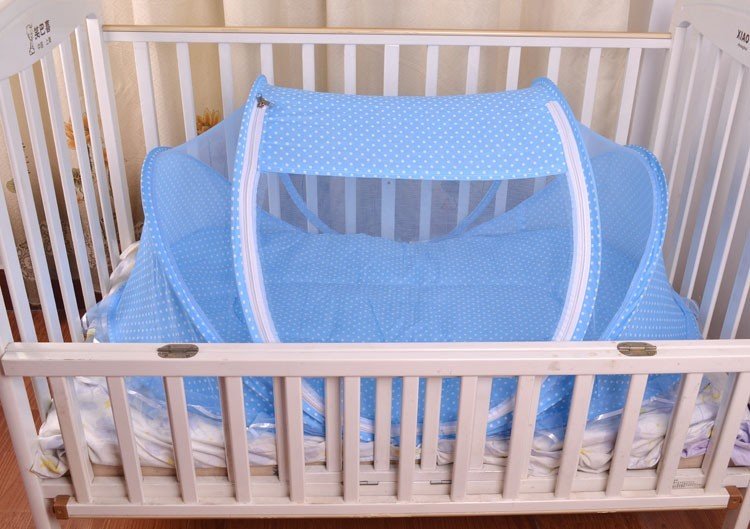 Foldable Baby Bed Net With Pillow Net 2pieces Set $50.96 Dana Fashion Color: Blue Baby & Mother Overview: Breathable open mesh provides a comprehensive airflow and barrier-free, soft and comfortable view for your baby to sleep and play. Equipped with a ma
