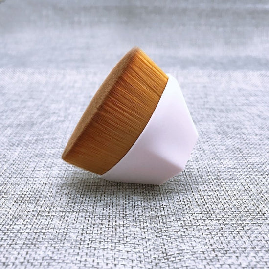Foundation Brush BB Cream Makeup Brushes Loose Powder Brush Flat Kit $13.25 Dana Fashion Appearance color: Pink makeup Overview: 100% brand new and high quality Firm and slightly round brush Soft fiber makes your makeup more exquisite and beautiful Used f
