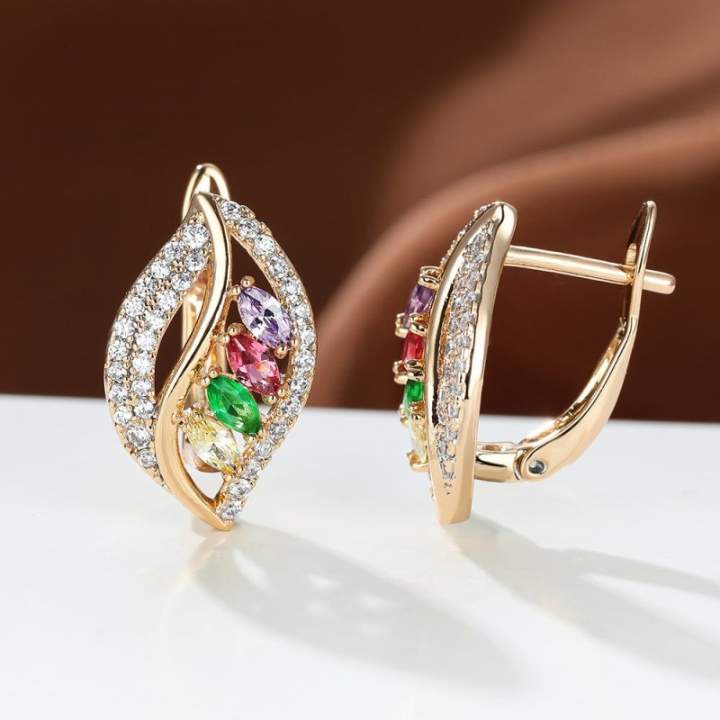 Four Diamond Leaf Slightly Zircon-encrusted Stud Earrings High-grade $16.50 Dana Fashion Color: Champagne Gold Color Women's Accessories Product information: Color: champagne gold yellow diamond, Champagne Gold Champagne, Champagne Gold olive green, champ