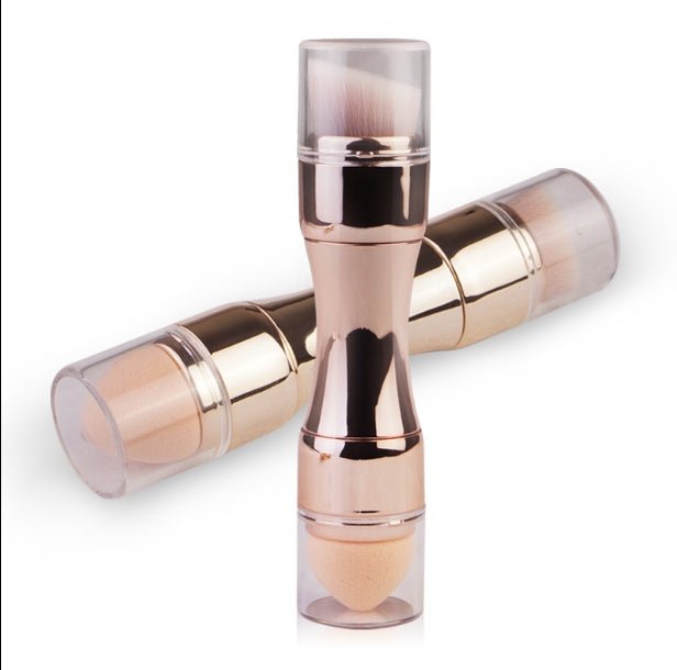 Four-in-one Multifunctional Portable Beauty Tool $29.85 Dana Fashion Color: Gold makeup Overview: 4 in 1 makeup brush, versatile Shrink storage, easy to carry PBT bristles, soft-touch Specification: Product Name: Four-in-one makeup brush Material: PBT bri