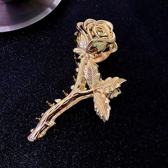 French Niche Design Temperament Silver Metal Rose Grip Clip Women's Back Of The Head Plate Hair Clip $19.00 Dana Fashion Color: Gold Women's Accessories Product attributes Type: Hair clip Material texture: alloy Inlay Material: None Brand: Jiutong Shape: