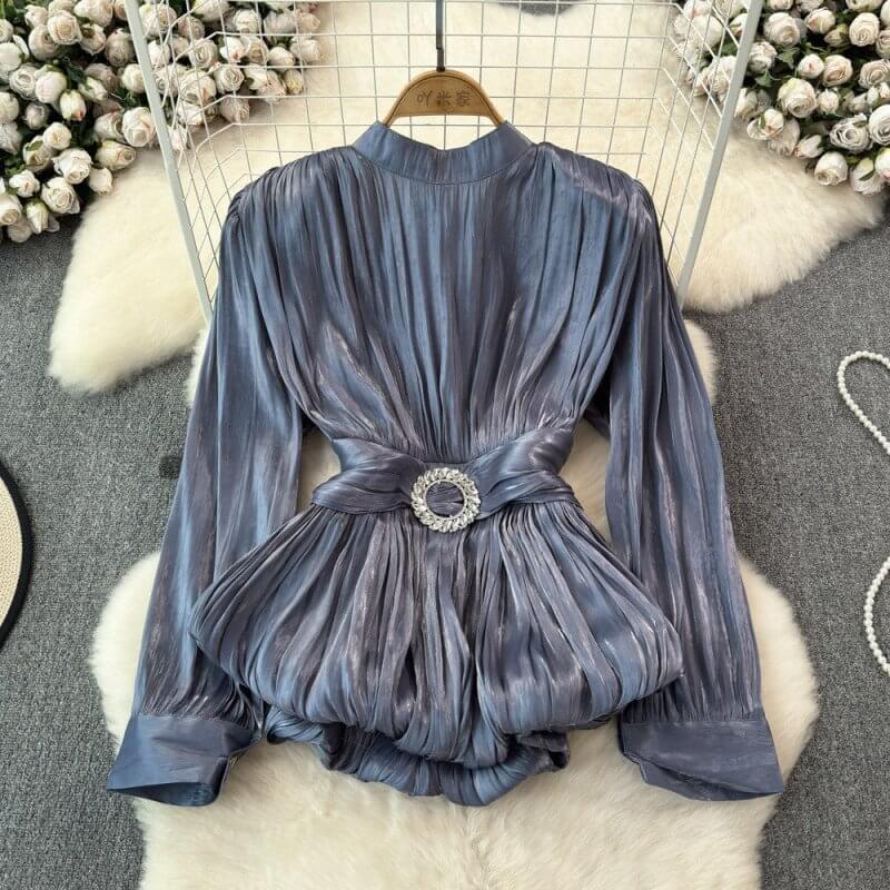 French Style High-grade Light Luxury Design Sense Niche Top Women $88.90 Dana Fashion Color: Blue Gray Size: L Women's clothing Product information: Color: white, black, khaki, blue gray, rust red, rose Red Sleeve type: Lantern sleeve Main fabric composit