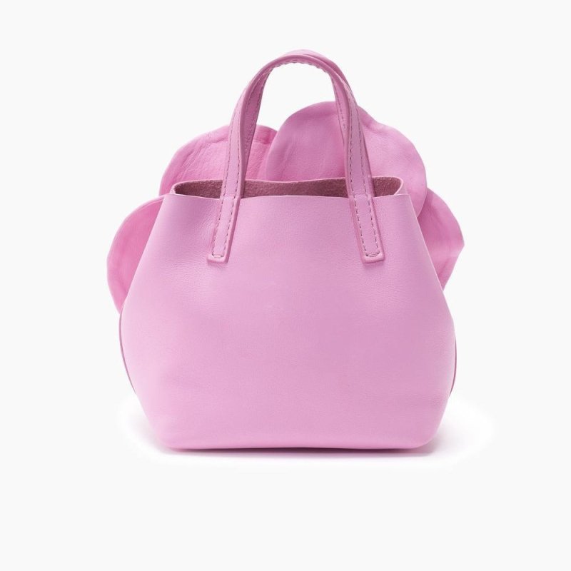 French Style Petal Flower Tote Bag One Shoulder Crossbody $78.50 Dana Fashion Color: Champagne Women's Bags Product information: Lining texture: no lining Color: pink, classic black, red, champagne gold Outer bag type: open pocket Hardness: medium Materia