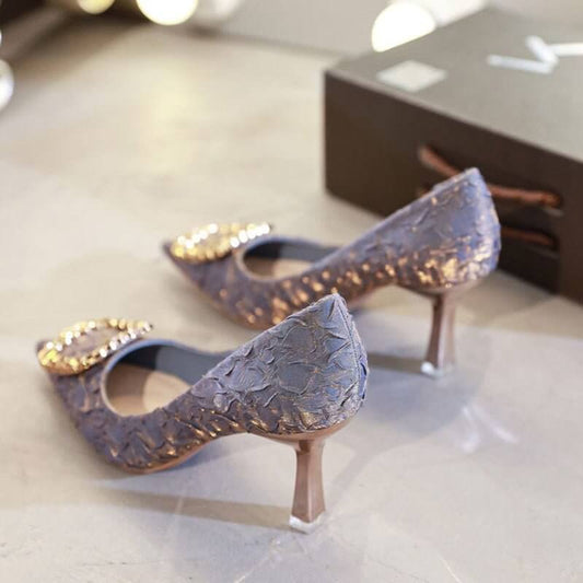 French Teenage High Heels Student Design Sense Niche Temperament Stiletto Heel Pumps $33.90 Dana Fashion Color: Apricot 65 Size: 34 Women's shoes Product information: Pattern: solid color Lining material: imitation leather Applicable sports: Universal Col