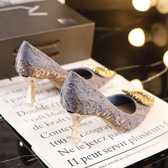French Teenage High Heels Student Design Sense Niche Temperament Stiletto Heel Pumps $33.90 Dana Fashion Color: Apricot 65 Size: 34 Women's shoes Product information: Pattern: solid color Lining material: imitation leather Applicable sports: Universal Col