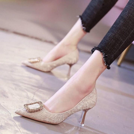 French Teenage High Heels Student Design Sense Niche Temperament Stiletto Heel Pumps $33.90 Dana Fashion Color: Apricot 65 Size: 34 Women's shoes Product information: Pattern: solid color Lining material: imitation leather Applicable sports: Universal Col