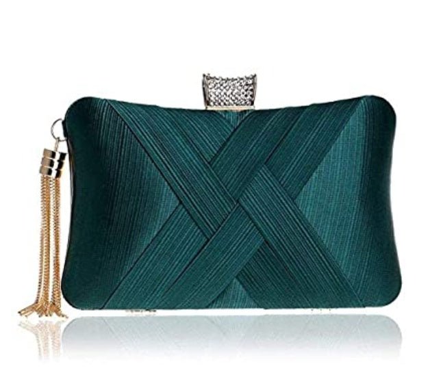 Fringed Metal Braided Diamond Buckle Banquet Evening Clutch Shoulder Bag $37.24 Dana Fashion Color: Green Women's Bags Product information: Product category: dinner bag Material: Polyester Opening method: lock Carrying parts: soft handle Strap root number