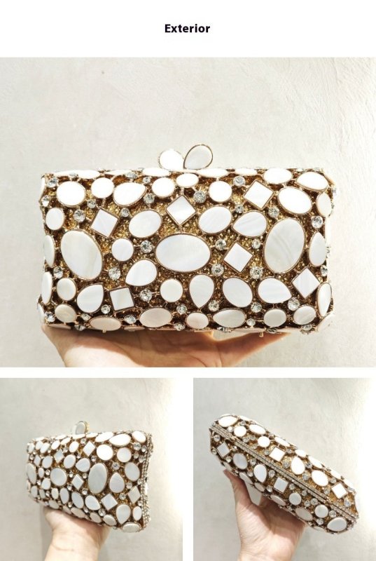 Full Diamond Shell Dinner Clutch Crystal Hollow Women's Bag $159.00 Dana Fashion Color: Gold Women's Bags Product information: Applicable Scenarios: Daily Matching Colour: Gold Material: PU Popular elements: Hollow, Diamond Style: fresh and sweet Size: Pa