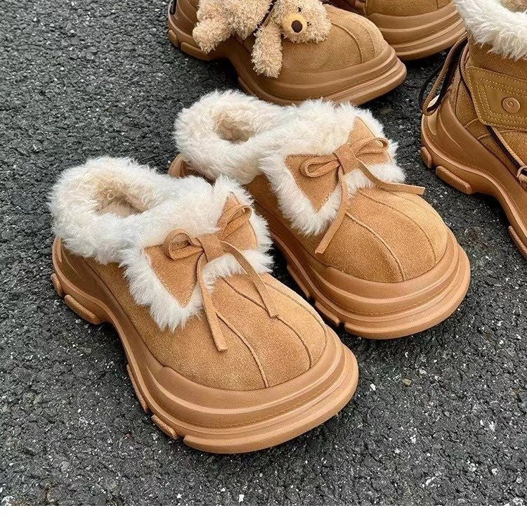 Fur Integrated Platform Snow Boots Women $69.11 Dana Fashion Color: Brown Bow Size: 35 Women's shoes Product information: Pattern: solid color Lining material: Cotton Color: brown, brown bow Size: 35, 36, 37, 38, 39, 40 Shoe Upper material: fur integratio