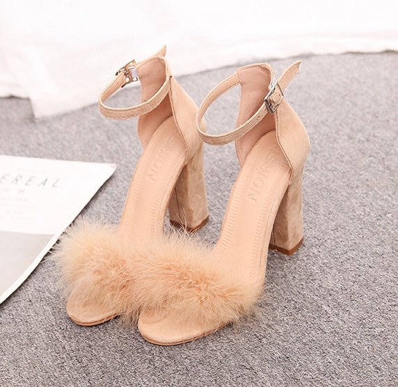 Fur SuedeToe Pumps $38.50 Dana Fashion Color: Beige Size: 34 Women's shoes Vamp Material：suede PU Sole：rubber Heel Height ：10cm