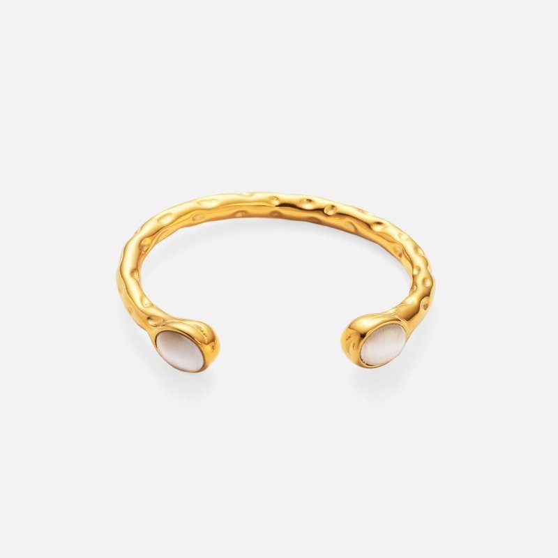 Genuine Gold Plated Titanium Steel Exquisite Zircon Opening Bracelet $35.00 Dana Fashion Color: White Women's Accessories Product information: Process: Electroplating Color: white, black, red, green, pink Material: titanium steel Size: Opening Popular ele