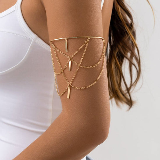 Geometric Cross Tassel Chain Pendant Bracelet Women $10.95 Dana Fashion Color: Gold Women's Accessories Product information: Color: 02 gold sheet 0197,02 White K sheet 0197 Material: Metal Popular elements: Tassel, chain Style: Retro Size: Packing list: A
