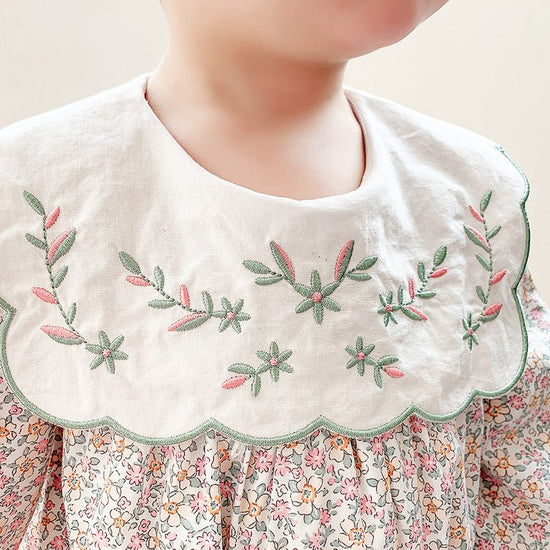 Girls' Crawl Clothes, Baby Flowers, Clothes Out Of One-Piece Fart Clothes $28.11 Dana Fashion Child size: 59cm Baby Clothing Product information： Security level: Class A Fabric name: Cotton Suitable season: Spring and autumn, spring, autumn Brand: Idea It
