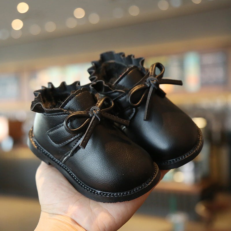 Girls princess shoes soft sole toddler shoes $20.45 Dana Fashion Color: Black Size: 16 Baby & Mother Girls princess shoes soft sole toddler shoes Product category cotton shoes Applicable gender female Upper material: synthetic leather Way of wearing Velcr