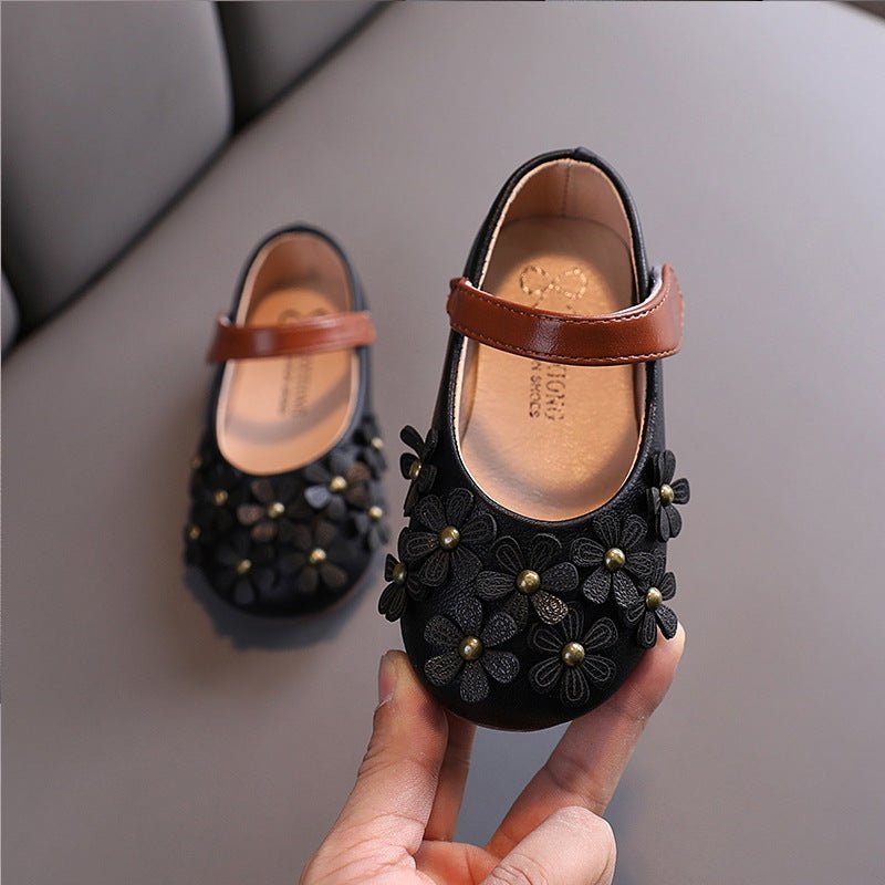 Girls' Small Leather Shoes, Female Babies, Flower Single Shoes, Soft Soles, Little Girls $21.09 Dana Fashion Color: Beige Shoe size: 21 Baby & Mother Product information: Upper material: artificial PU Applicable age: toddler clothes (1-3 years old), child