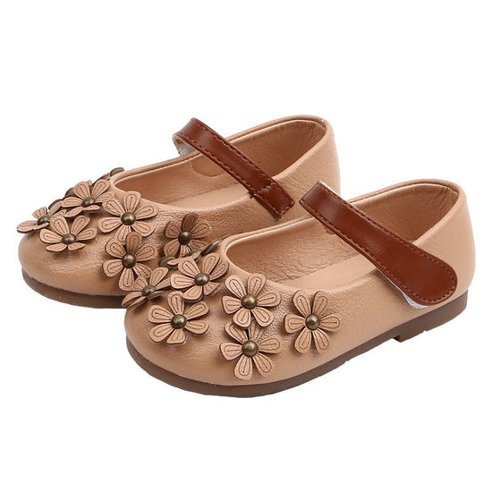 Girls' Small Leather Shoes, Female Babies, Flower Single Shoes, Soft Soles, Little Girls $21.09 Dana Fashion Color: Pink Shoe size: 21 Baby & Mother Product information: Upper material: artificial PU Applicable age: toddler clothes (1-3 years old), childr