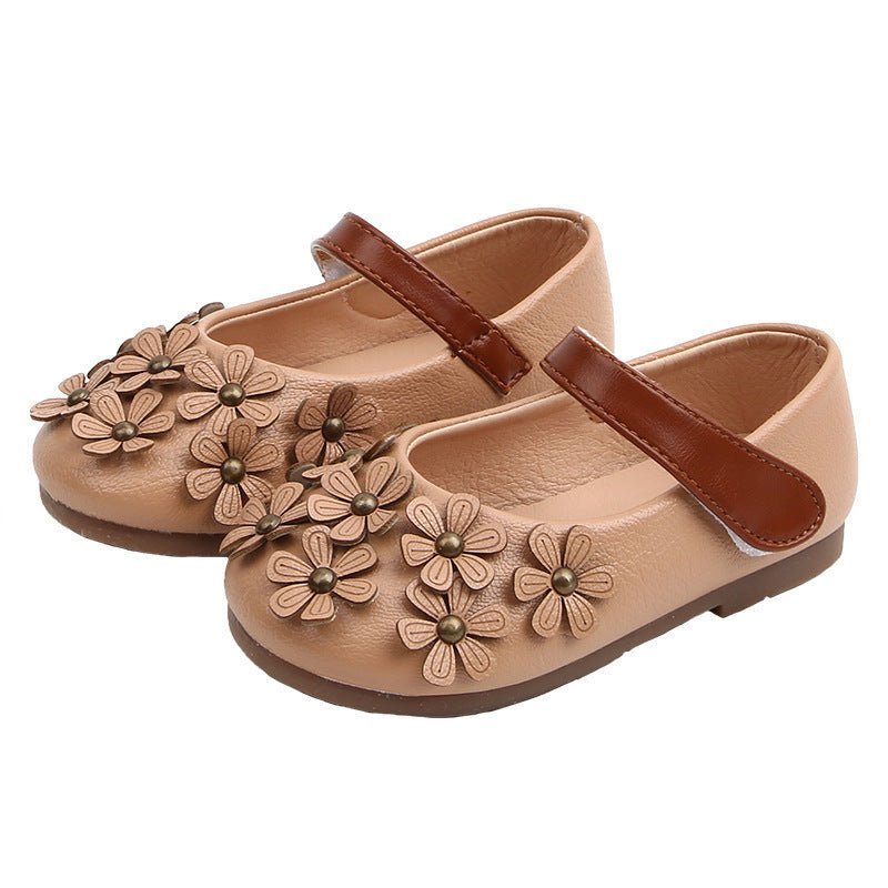 Girls' Small Leather Shoes, Female Babies, Flower Single Shoes, Soft Soles, Little Girls $21.09 Dana Fashion Color: Pink Shoe size: 21 Baby & Mother Product information: Upper material: artificial PU Applicable age: toddler clothes (1-3 years old), childr