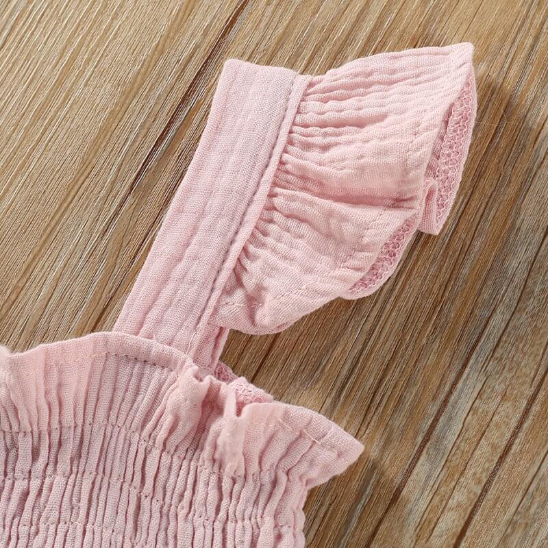 Girls' Solid Color Sling Top Hot Pants Suit $20.00 Dana Fashion Color: Green Suitable For Height: 100cm Baby Clothing Product information: Color: green, pink Pants length: Shorts Applicable height: 80cm,90cm,100cm,110cm,70cm Fabric name: Cotton Closed sty
