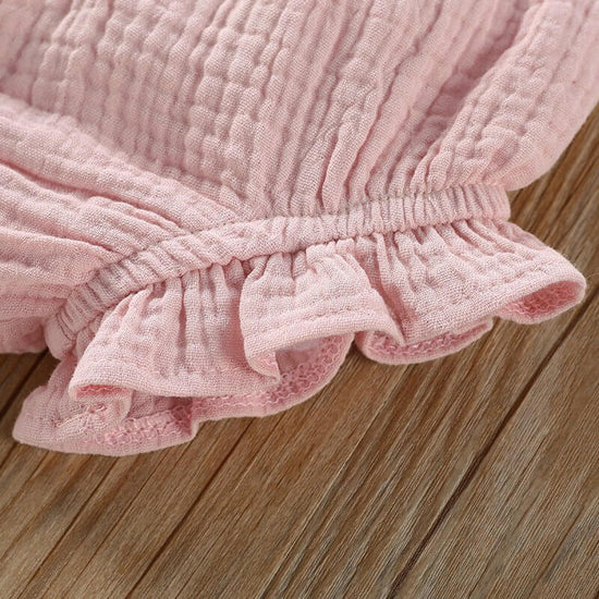 Girls' Solid Color Sling Top Hot Pants Suit $20.00 Dana Fashion Color: Green Suitable For Height: 100cm Baby Clothing Product information: Color: green, pink Pants length: Shorts Applicable height: 80cm,90cm,100cm,110cm,70cm Fabric name: Cotton Closed sty