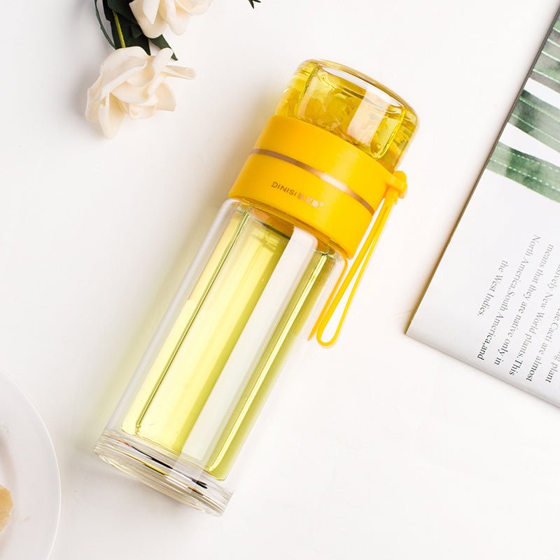 Glass Water Bottle With Tea Infuser Filter Tea Separation Double Wall Glass Bottle Leakproof Water Bottle $32.62 Dana Fashion Color: Yellow Capacity size: 450ml Dana's Kitchen Overview: 1. Tea water separation design, you can use the tea warehouse to make