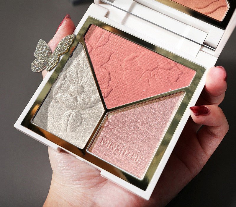 Glitter Matte Nose Shadow Blush New $19.50 Dana Fashion style: C makeup Product information Specifications: normal specifications Model: M6009 Light and Shadow Artist Repairing Disk Series: Youth Series Image: Young Girl Skin Type: General Shelf life: 3 y