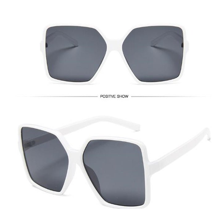 Goggles Women Sunglasses Personality And Elegance $27.75 Dana Fashion style: H Women's Accessories Product information: Style: personality, elegant, avant-garde and comfortable Applicable gender: female Style: A bright black double gray, B bright black fu