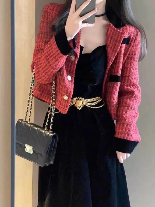 Gold Multi-layer Chain Love Waist Chain $19.00 Dana Fashion Color: Golden Waist Chain Women's Accessories Product information: Color: as main Image gold waist chain Material: Metal Popular elements: Tassel Style: Fashion Number of turns: single circle Pac