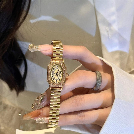 Good-looking Steel Belt Artistic Design Carved Retro Style Small Watch For Women $54.00 Dana Fashion Color: Gold Strap Gold Noodles Women's Accessories Product information: Color: Silver Streak white noodles, gold strap white noodles, gold strap gold nood