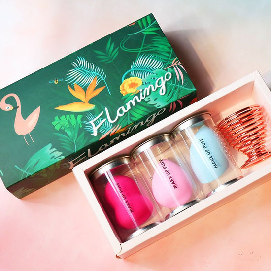 Gourd Water Drop Makeup Egg Makeup Tools Gift Box $15.11 Dana Fashion Style: Rectangle Color: Brown makeup Overview: Dry and wet dual use, quick makeup application, tight pores, no powder, enlarged. When exposed to water, easy makeup application. Differen