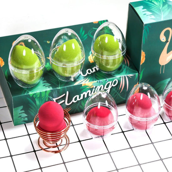 Gourd Water Drop Makeup Egg Makeup Tools Gift Box $15.11 Dana Fashion Style: Rectangle Color: Brown makeup Overview: Dry and wet dual use, quick makeup application, tight pores, no powder, enlarged. When exposed to water, easy makeup application. Differen