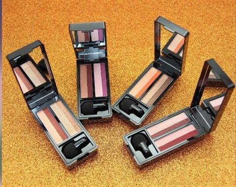 Gradient Two-color Eyeshadow $24.18 Dana Fashion Color: 1 style makeup Overview: A two-color mix and match with one brush! Follow the 7:3 yellow Two-color eyeshadow divided by golden proportions, can be used with small mushrooms The proportions of the hea