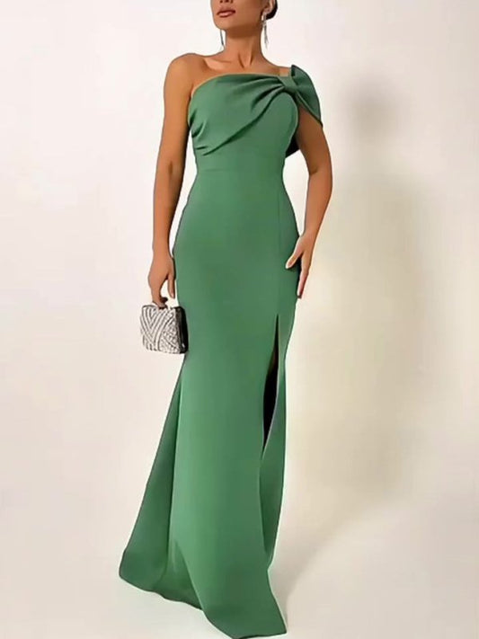 Green Bow Tube Top Evening Dress $41.99 Dana Fashion Color: Green Size: L Women's clothing معلومات المنتج: التصميم: لون سادة النمط: أنيق السُمك: عادي الخامة: بوليستر المناسبة: الحفلات والزفاف المقاس والملاءمة طول الفستان: ماكسي المرونة: مرن قليلاً نوع الم