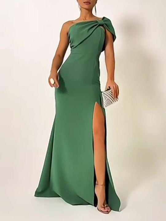 Green Bow Tube Top Evening Dress $41.99 Dana Fashion Color: Green Size: L Women's clothing معلومات المنتج: التصميم: لون سادة النمط: أنيق السُمك: عادي الخامة: بوليستر المناسبة: الحفلات والزفاف المقاس والملاءمة طول الفستان: ماكسي المرونة: مرن قليلاً نوع الم