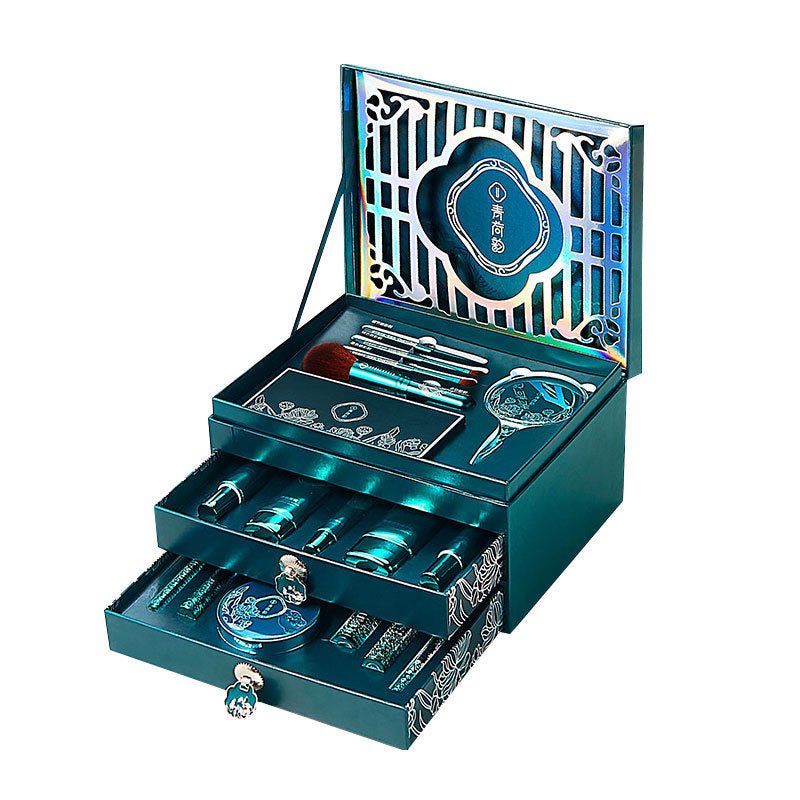 Green Lotus Beauty Makeup And Skin Care 18 Pieces Suit $150.00 Dana Fashion Color: Makeup 18piece set makeup Product information: Color: Qingheyun makeup set 18 pieces+gift bag Efficacy: concealer, beautify and even skin color Net content: 0.8g (lipstick)