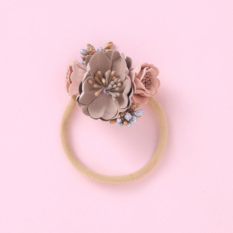 Hair accessories $10.24 Dana Fashion Color: 5style Baby Clothing Processing technology: manual Style: Children Applicable gift-giving occasions: holidays, holidays, birthdays, parties, weddings, parent-child Series: Princess Style: flowers Material: polye