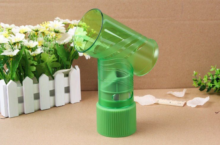 Hair dryer magic curls $22.57 Dana Fashion Color: Green Beauty Tools Material: ABS environmentally friendly material Applicable: stereotype drying, curly hair style Features: high temperature resistance, not easy to deform Size: 15.2*7.2*21cm Multiple pur