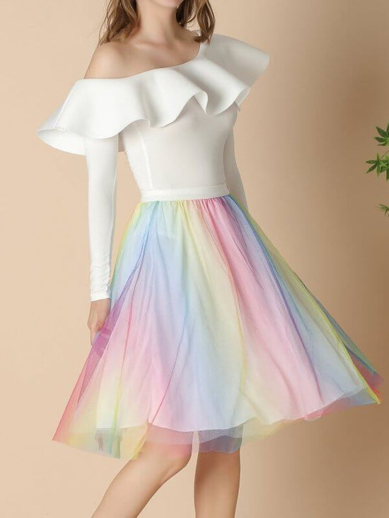 Half-length A- Line Gauze Skirt Pleated Mid-length $45.00 Dana Fashion Color: Color Size: Free Size Women's clothing Product information: Skirt-type: pleated skirt Color: colorful, Dot White Elasticity: Micro-elastic Main fabric composition: Polyester Siz