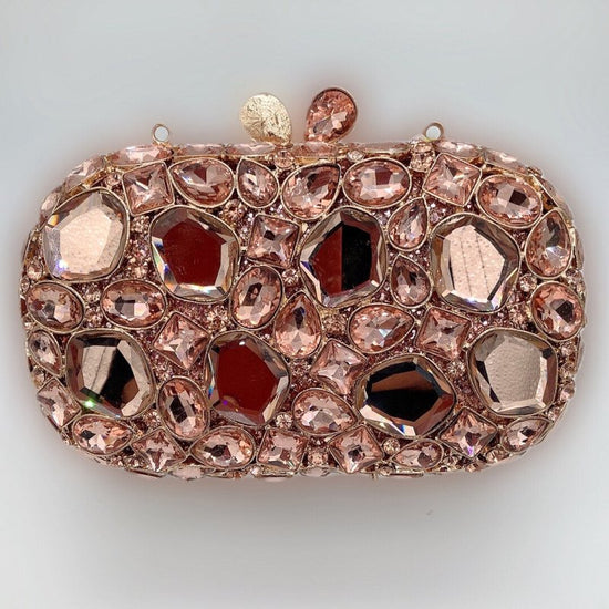 Hand-held New Diamond Evening Bag $156.00 Dana Fashion Color: Black Women's Bags Product information: Lining texture: PU Applicable scenarios: Daily matching Color: Crystal yellow, champagne, silver, green, purple, red, rose red, royal blue, black, gold c